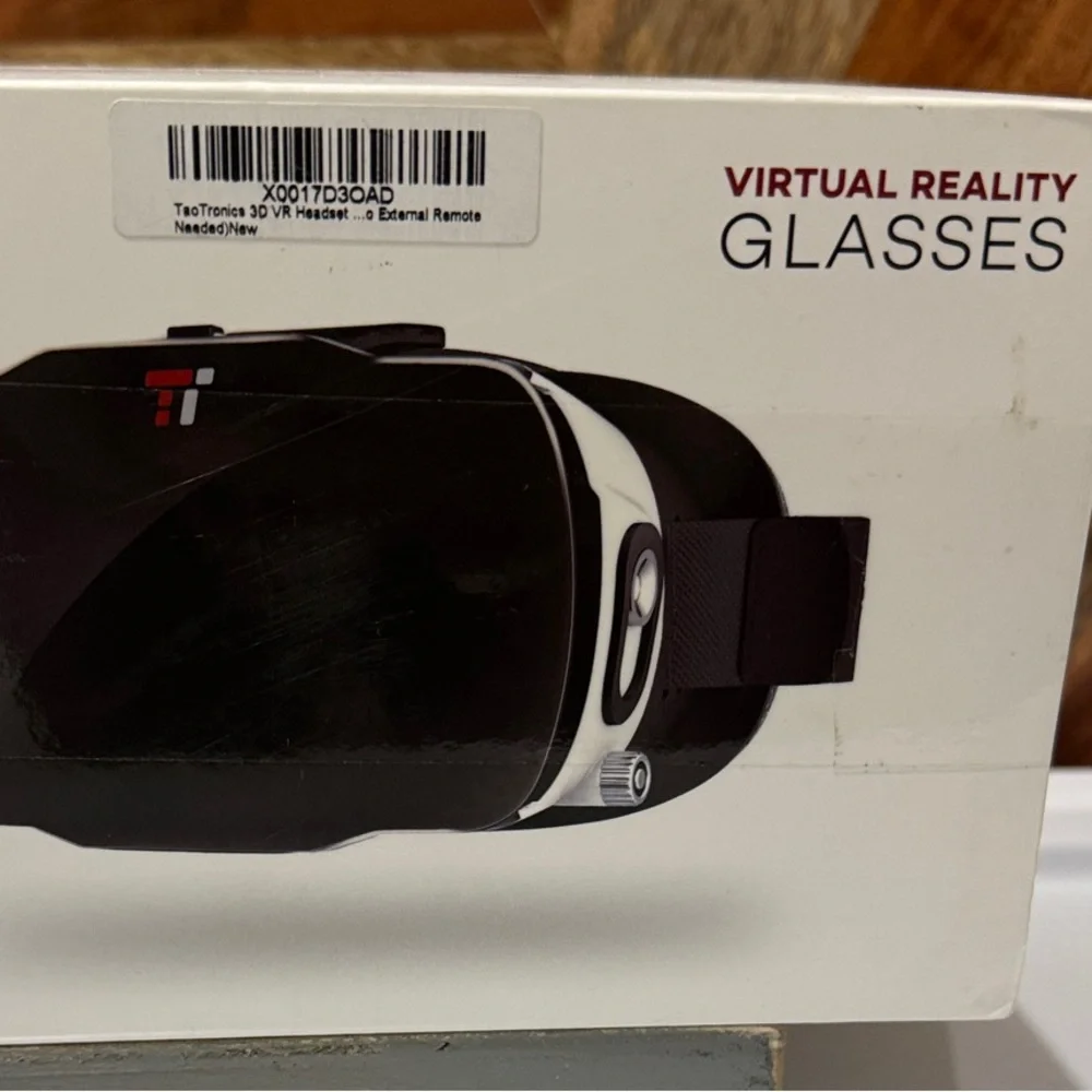 Immersive VR Headset with Explosive Design NWT